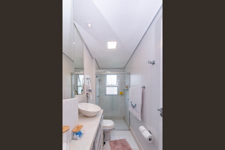 Apartamento à venda com 235m², 4 quartos e 4 vagas Apartamento à venda com 235m², 4 quartos e 4 vagasBanheiro Social 1