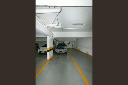 Apartamento à venda com 235m², 4 quartos e 4 vagas Apartamento à venda com 235m², 4 quartos e 4 vagasGaragem