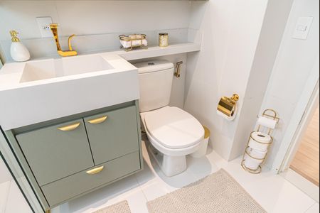 Apartamento à venda com 69m², 2 quartos e 1 vaga Apartamento à venda com 69m², 2 quartos e 1 vagaBanheiro