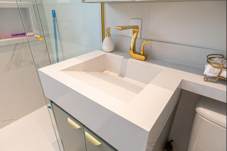 Apartamento à venda com 69m², 2 quartos e 1 vaga Apartamento à venda com 69m², 2 quartos e 1 vagaBanheiro