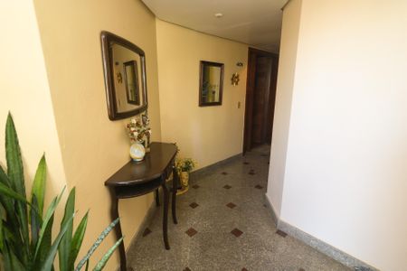 Apartamento à venda com 340m², 3 quartos e 2 vagasHall