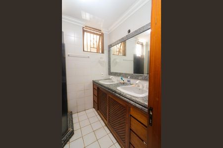 Apartamento à venda com 340m², 3 quartos e 2 vagasBanheiro Social