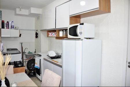 Cozinha  de apartamento para alugar com 2 quartos, 34m² em Jardim Pereira Leite, São Paulo