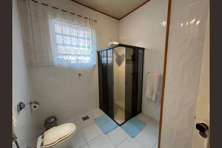 Casa à venda com 480m², 4 quartos e 4 vagasBanheiro 1