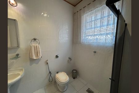 Casa à venda com 480m², 4 quartos e 4 vagasBanheiro 1