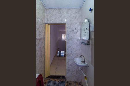 Casa para alugar com 60m², 1 quarto e sem vaga Casa para alugar com 60m², 1 quarto e sem vagaBanheiro