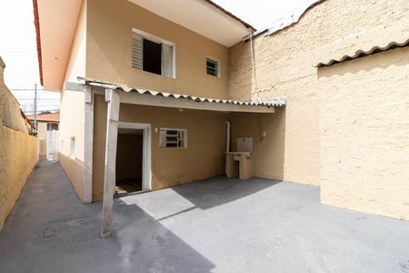 Casa para alugar com 150m², 2 quartos e 1 vaga Casa para alugar com 150m², 2 quartos e 1 vagaÁrea de Serviço 2