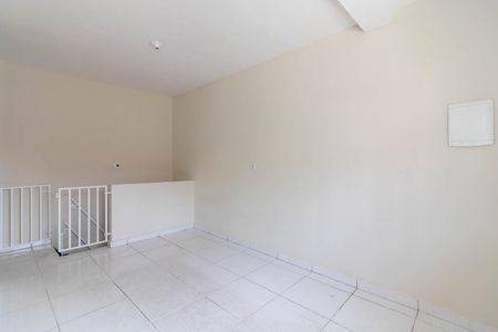 Casa para alugar com 150m², 2 quartos e 1 vaga Casa para alugar com 150m², 2 quartos e 1 vagaSala