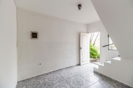Casa para alugar com 100m², 2 quartos e 2 vagasSala