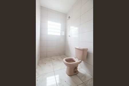 Casa para alugar com 100m², 2 quartos e 2 vagasBanheiro 1