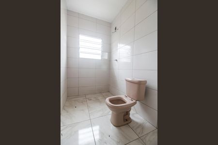 Casa para alugar com 100m², 2 quartos e 2 vagasBanheiro 1