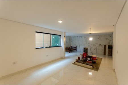 Casa à venda com 219m², 3 quartos e 2 vagas Casa à venda com 219m², 3 quartos e 2 vagasCozinha