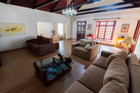 Casa à venda com 5000m², 4 quartos e 10 vagasSala