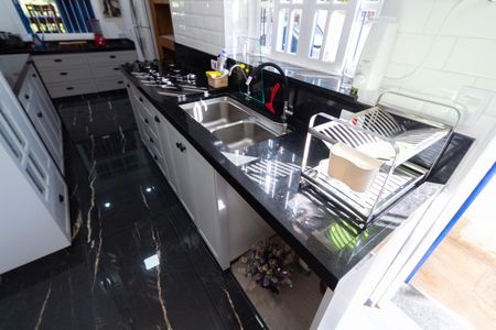 Casa à venda com 5000m², 4 quartos e 10 vagasCozinha