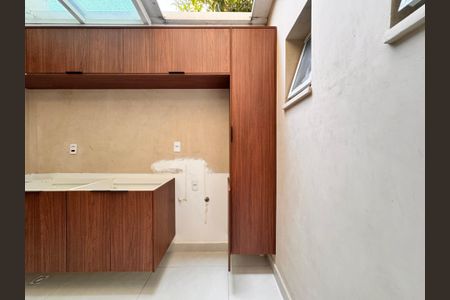 Apartamento à venda com 57m², 2 quartos e 1 vaga Apartamento à venda com 57m², 2 quartos e 1 vagaLavanderia