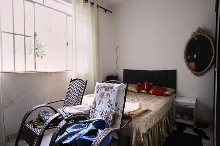 Casa à venda com 280m², 4 quartos e 3 vagas Casa à venda com 280m², 4 quartos e 3 vagasQuarto 2