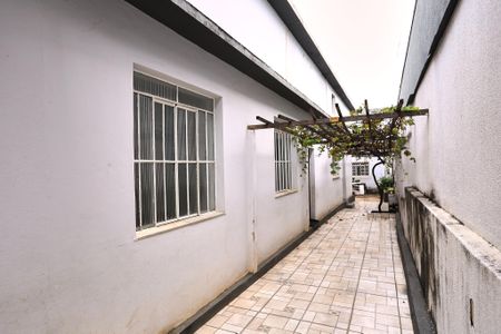 Casa à venda com 280m², 4 quartos e 3 vagas Casa à venda com 280m², 4 quartos e 3 vagasQuintal