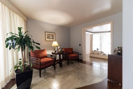 Apartamento para alugar com 354m², 4 quartos e 4 vagas Apartamento para alugar com 354m², 4 quartos e 4 vagasSala