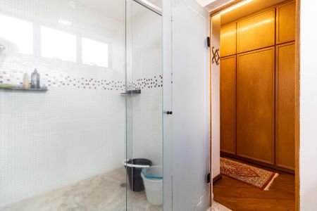 Apartamento para alugar com 354m², 4 quartos e 4 vagas Apartamento para alugar com 354m², 4 quartos e 4 vagasBanheiro da Suíte 1