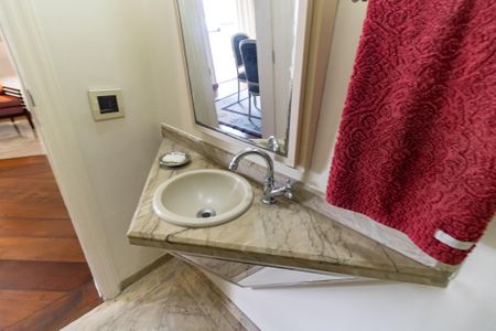 Apartamento para alugar com 354m², 4 quartos e 4 vagas Apartamento para alugar com 354m², 4 quartos e 4 vagasLavabo