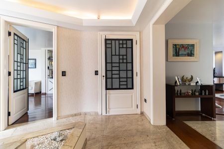 Apartamento para alugar com 354m², 4 quartos e 4 vagas Apartamento para alugar com 354m², 4 quartos e 4 vagasHall de Entrada