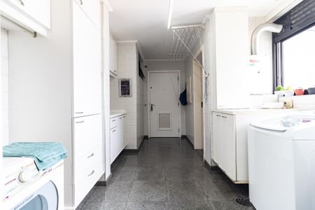 Apartamento para alugar com 354m², 4 quartos e 4 vagas Apartamento para alugar com 354m², 4 quartos e 4 vagasÁrea de Serviço