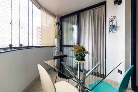 Apartamento para alugar com 354m², 4 quartos e 4 vagas Apartamento para alugar com 354m², 4 quartos e 4 vagasVaranda da Sala