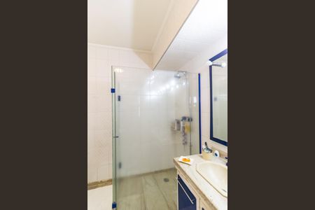 Apartamento para alugar com 354m², 4 quartos e 4 vagas Apartamento para alugar com 354m², 4 quartos e 4 vagasBanheiro da Suíte 2