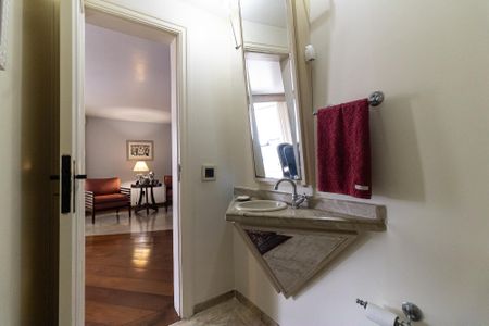 Apartamento para alugar com 354m², 4 quartos e 4 vagas Apartamento para alugar com 354m², 4 quartos e 4 vagasLavabo