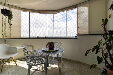 Apartamento para alugar com 354m², 4 quartos e 4 vagas Apartamento para alugar com 354m², 4 quartos e 4 vagasVaranda do Escritório