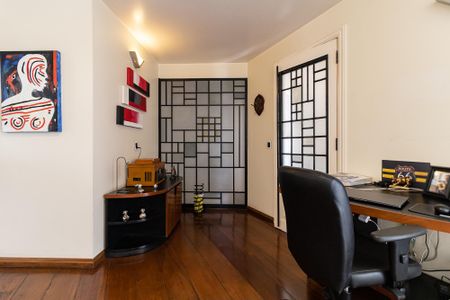 Apartamento para alugar com 354m², 4 quartos e 4 vagas Apartamento para alugar com 354m², 4 quartos e 4 vagasEscritório