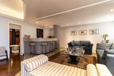 Apartamento para alugar com 354m², 4 quartos e 4 vagas Apartamento para alugar com 354m², 4 quartos e 4 vagasSala