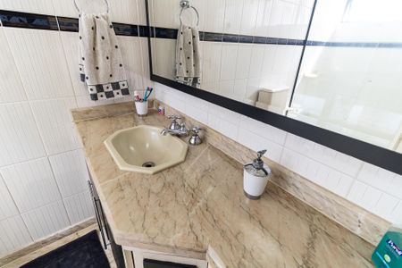 Apartamento para alugar com 354m², 4 quartos e 4 vagas Apartamento para alugar com 354m², 4 quartos e 4 vagasBanheiro da Suíte 3