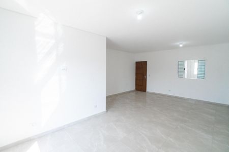Casa à venda com 170m², 2 quartos e 2 vagasSuite