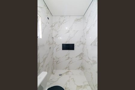 Casa à venda com 170m², 2 quartos e 2 vagasBanheiro Social