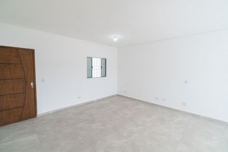 Casa à venda com 170m², 2 quartos e 2 vagasSuite