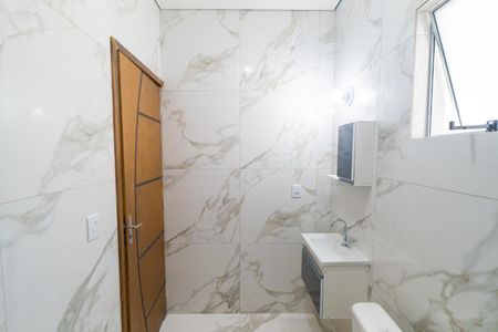 Casa à venda com 170m², 2 quartos e 2 vagasBanheiro Social