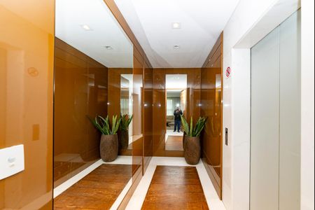 Apartamento à venda com 278m², 4 quartos e 4 vagasHall