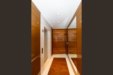 Apartamento à venda com 278m², 4 quartos e 4 vagasHall