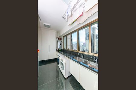 Apartamento à venda com 278m², 4 quartos e 4 vagasÁrea de Serviço