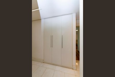 Apartamento à venda com 278m², 4 quartos e 4 vagasCorredor