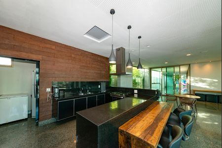 Apartamento à venda com 278m², 4 quartos e 4 vagasÁrea comum