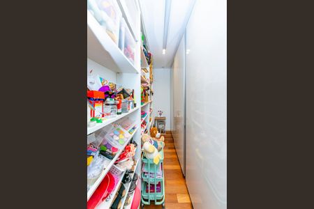 Apartamento à venda com 278m², 4 quartos e 4 vagasSuíte 4