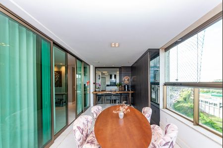 Apartamento à venda com 278m², 4 quartos e 4 vagasVaranda da Sala