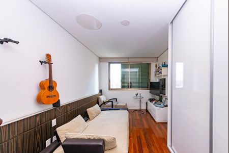 Apartamento à venda com 278m², 4 quartos e 4 vagasSuíte 2