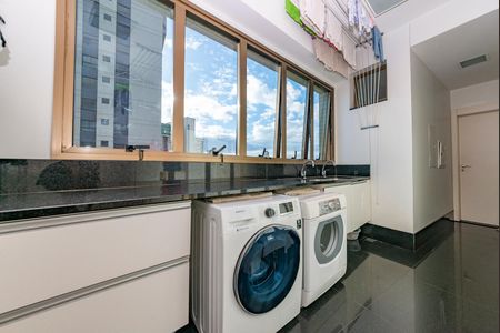 Apartamento à venda com 278m², 4 quartos e 4 vagasÁrea de Serviço