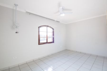 Casa para alugar com 200m², 3 quartos e 2 vagasQuarto 2
