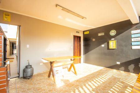 Casa para alugar com 200m², 3 quartos e 2 vagasChurrasqueira
