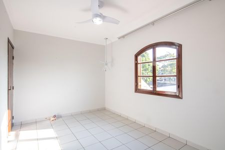 Casa para alugar com 200m², 3 quartos e 2 vagasQuarto 2