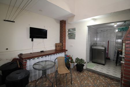 Casa à venda com 165m², 3 quartos e 1 vagaÁrea de Serviço